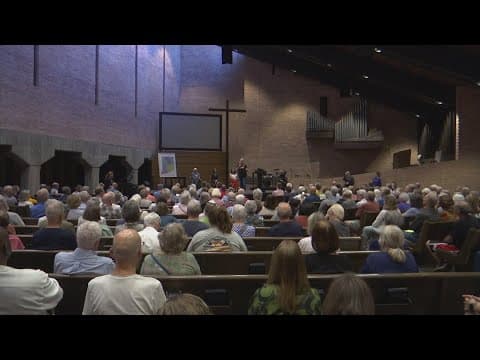 Hoosiers voice redistricting concerns at packed town hall