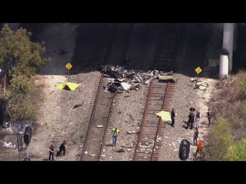 3 people killed, 1 injured when plane crashes in South Florida near major highway