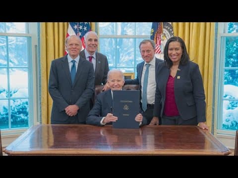 What does this White House photo op mean for RFK Stadium's future?