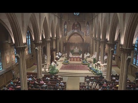 Columbus Catholic community gathers to honor Pope Francis after his death