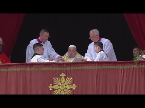 Pope Francis emerges from convalescence on Easter, delights crowd with popemobile tour