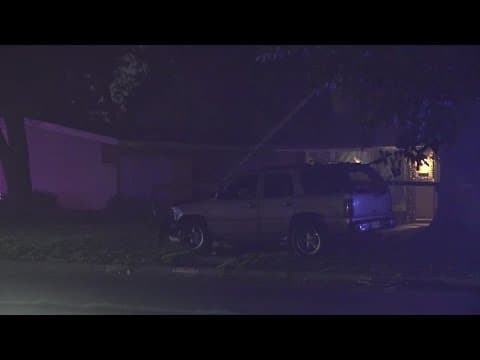 HPD: Driver crashes into power poles trying to escape shooter