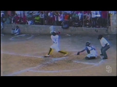 San Diego Padres sign top international amateur player Leodalis De Vries