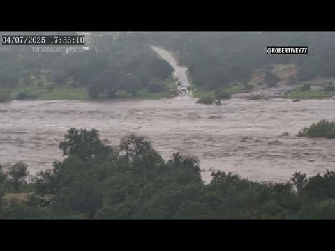Timelapse video shows water from Llano River in Texas rising within minutes and overflowing on road