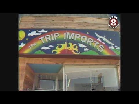 Head Shops in Pacific Beach--San Diego--doing brisk business in 1978