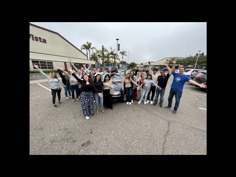 Vista mechanic gives away free car to student in need