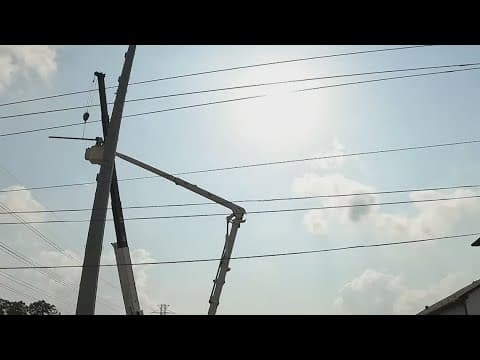 Houston storm aftermath: Thousands still without power