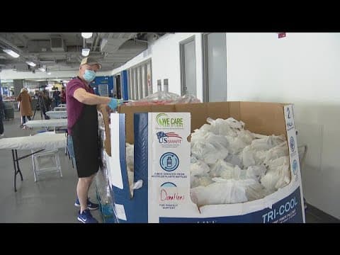 Father Joe's Village giving away 900+ meals for Thanksgiving