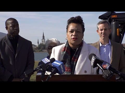 Mayor Cantrell announces new sanitation contracts for New Orleans service areas
