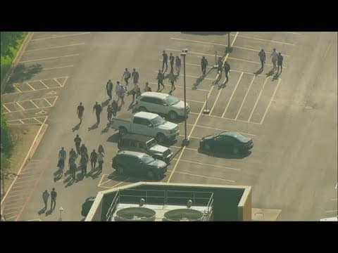 Texas Democrats in Chicago were forced to evacuate their hotel due to a bomb threat