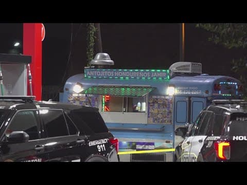 Man shot to death after pointing gun at 3 men who were asking for money at food truck, police say