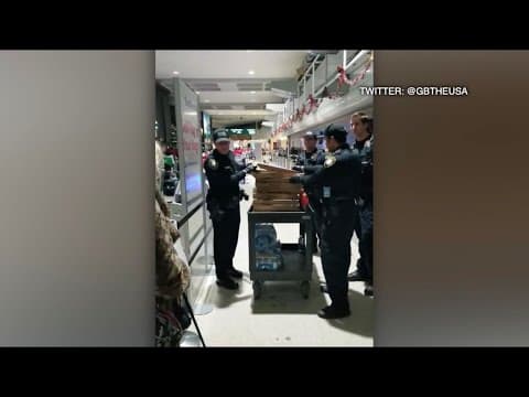 San Diego Harbor police provide pizza and drinks to abandoned travelers