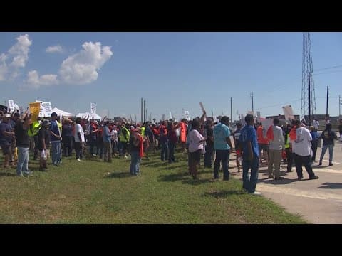 Team coverage: Longshoremen go on strike at Port of Houston