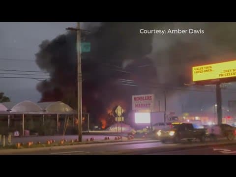 Heavy flames, smoke seen after private plane crashed in Marietta