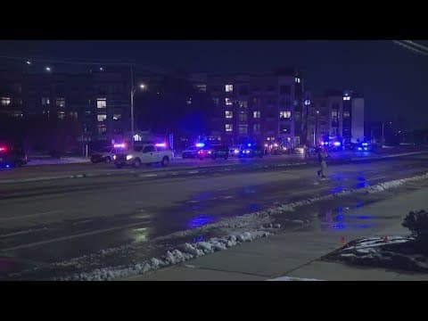 KHOU 11 Team Coverage | Crews work to clear Houston roads of ice, snow and to treat them with brine