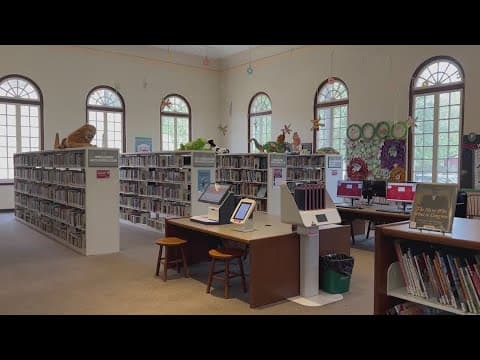 HISD to remove librarians from NES schools