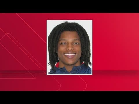 Murder suspect turns himself into deputies