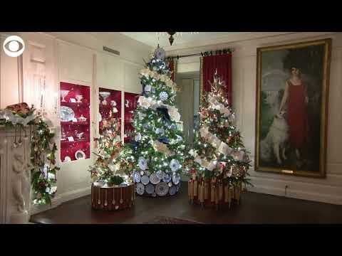 White House holiday decorations 2022: Take a look at this year's display