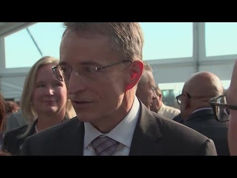 Intel CEO to take 25% pay cut due to downturn in technology sector