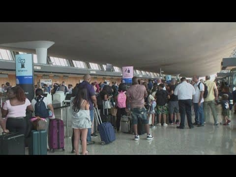 Hundreds of flights delayed, cancelled at DCA, BWI and Dulles after Crowdstrike outage