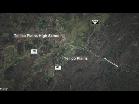 Overnight shelter opens to evacuees of 50-acre brush fire near Tellico Plains