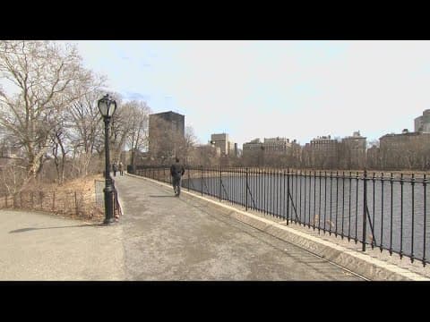 Studies show Daylight Saving Time has a more negative impact on your mental health during the Fall