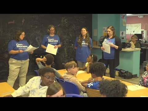 First Horizon bankers teaching kids money-saving tips