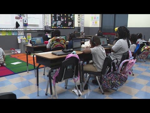 Lawmakers unveil dueling agendas over childhood literacy