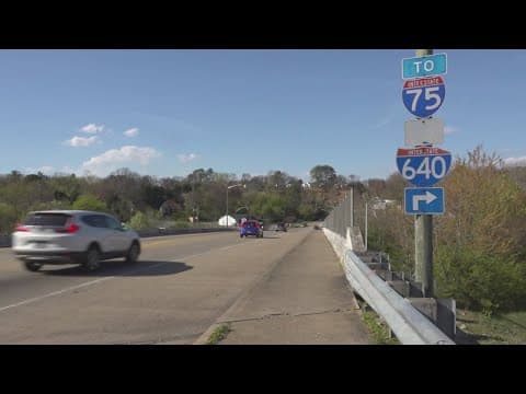 Teens arrested for throwing rocks at vehicles from I-640 interstate overpass, KPD says