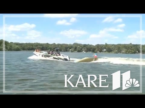 U of M researchers go underwater to gauge powerboat impacts on lake ecosystems