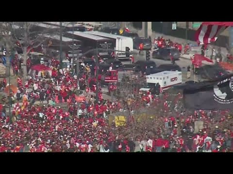 1 dead, at least 15 injured in shooting near Kansas City Chiefs Super Bowl parade