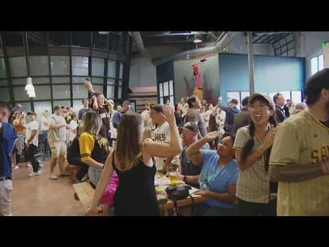 San Diego fans celebrate Padres 1-0 lead in Wild Card series against New York Mets