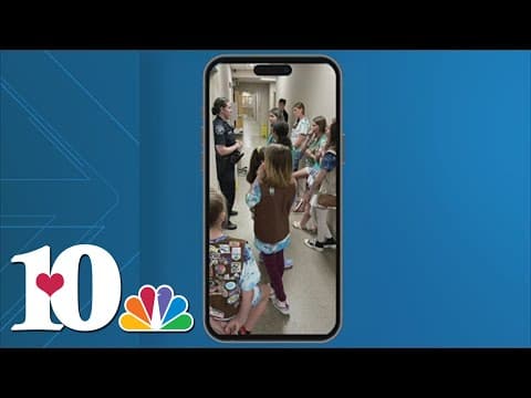 Girl Scouts give treats to Oak Ridge Police