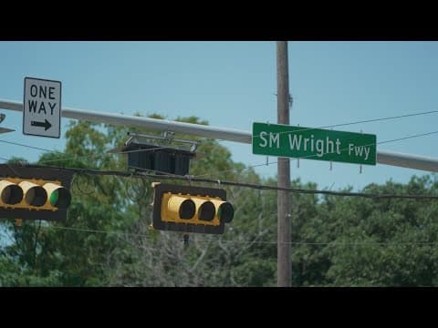 Dallas City Council renames S.M. Wright Freeway again, after an error 29 years ago