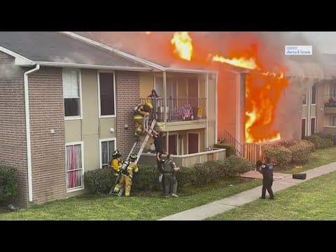 Firefighters rescue children from large apartment fire in Texas City