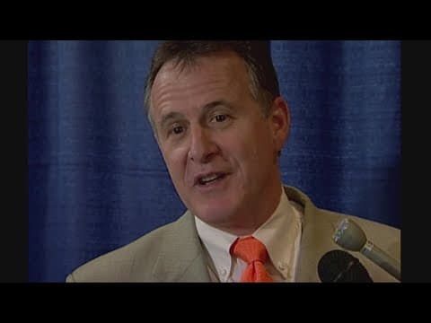 Former UT President John Petersen dies