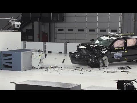 Passenger protection in small pickup trucks needs improvement, study finds