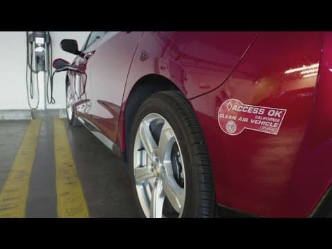 California electric vehicle owners to lose carpool lane privileges