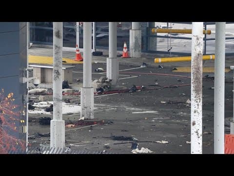 Witness describes vehicle explosion on bridge between New York and Canada