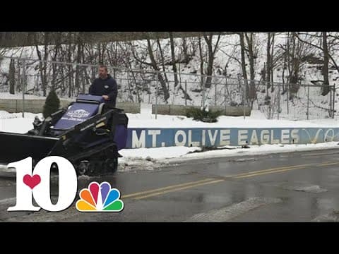 East Tennessee business clears snow from school's roads for free