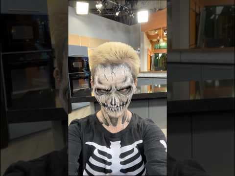 Horror Makeup 101: Get a spooky look with me