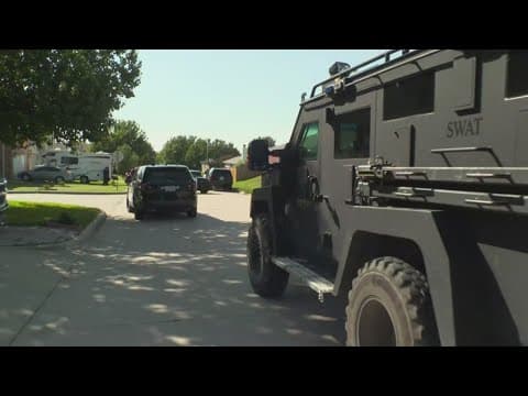 North Texas SWAT standoff ends with woman in custody
