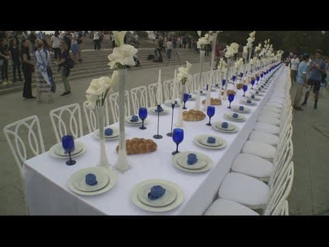 Empty Shabbat table honors Israeli hostages