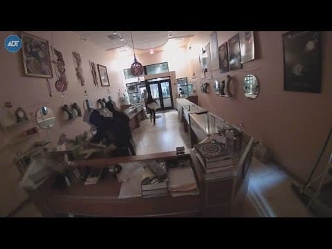 Continued robberies at Rockville Town Square businesses force store closures