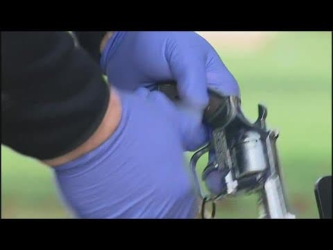 Columbus police hosts gun buyback event