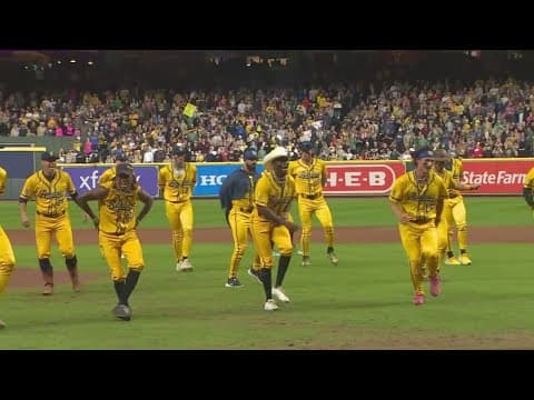 Savannah Bananas entertain sold-out crowd at Minute Maid Park for MLB stadium debut