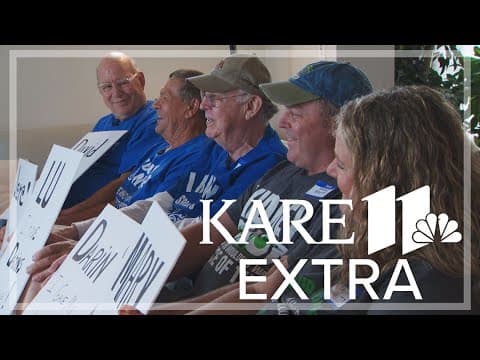 A chain of 5 kidney donors and recipients are together for the first time