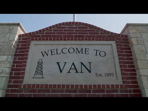 City of Van fires city manager - the mayor and city councilmember quit over police chief controversy