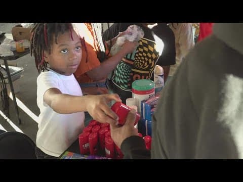 7-year-old feeds homeless for his birthday