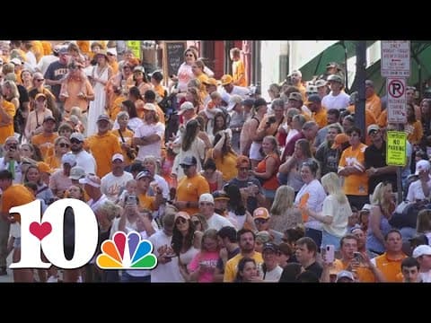 Market Square is a sea of orange as fans wait for Tennessee baseball